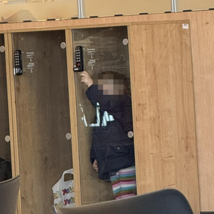 Необичайна ситуация в голям супермаркет в София предизвика разгорещена дискусия