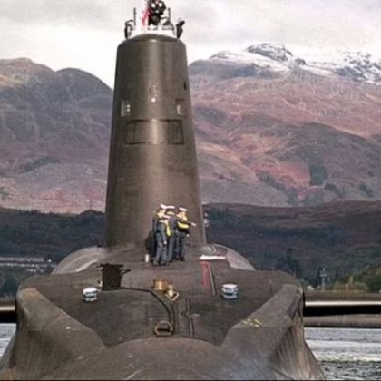 Великобритания строи нови подводници от клас Drendout Но освен че