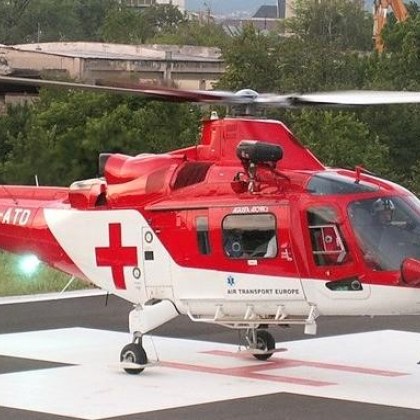 Медицински хеликоптер транспортира пациентка в тежко състояние от Петрич до