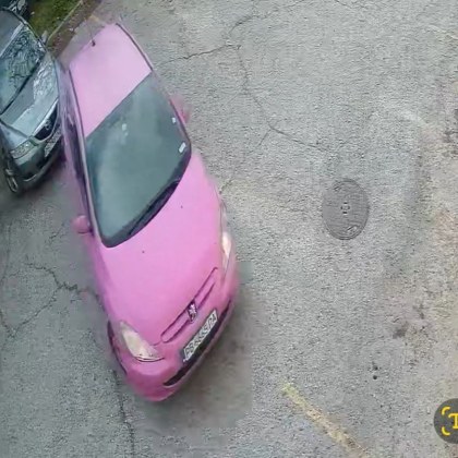 Скандален случай на удар и бягство е заснет от охранителна