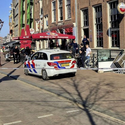 Най малко петима души са били ранени при инцидент с нож