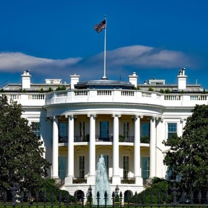 Правителството на САЩ налага вносни мита в размер на 25