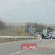Камиони и кола се сблъскаха на пътя Баня - Карлово СНИМКИ