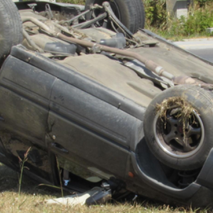 Около 14 15 ч на тел 112 е получен сигнал за обърнат