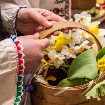 Празнуваме Лазаровден който винаги е в предпоследната събота преди Великден Тази година