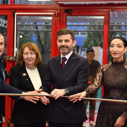 Мис България Симона Петрова беше водещ модел в шоуто с което