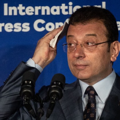 Турските власти задържаха адвоката на най големия политически съперник на президента