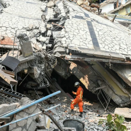 Към момента няма данни за пострадали български граждани при земетресението
