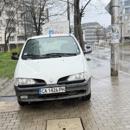 Когато видиш учебна кола инстинктивно си мислиш Тук се учи