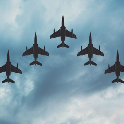 Китайската армия заяви днес че е започнала военни учения с участието на различни