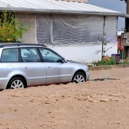 След проливния дъжд който връхлетя Асеновград вчера местните огнеборци работиха