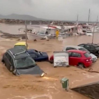 Властите в Гърция препоръчват да се ограничат пътуванията в засегнатите