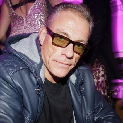 Холивудската звезда Жан Клод Ван Дам фигурира в дело на румънската