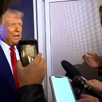 Президентът на САЩ Доналд Тръмп смята че украинският президент Владимир Зеленски и