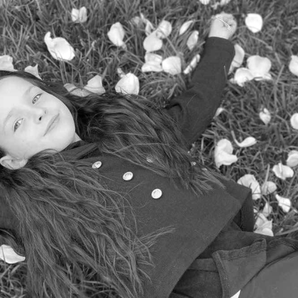 Сияна беше дете с мисия на тази черна земя Да