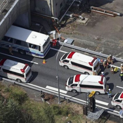 На 5 април 47 души повечето от които чужденци бяха