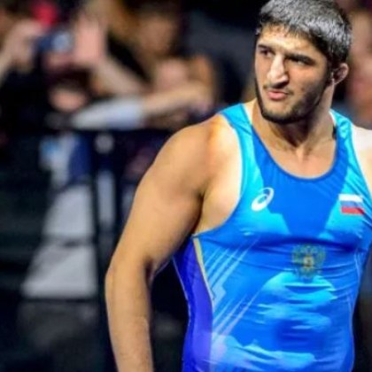 Двукратният олимпийски шампион и шесткратен световен първенец Абдулрашид Садулаев има