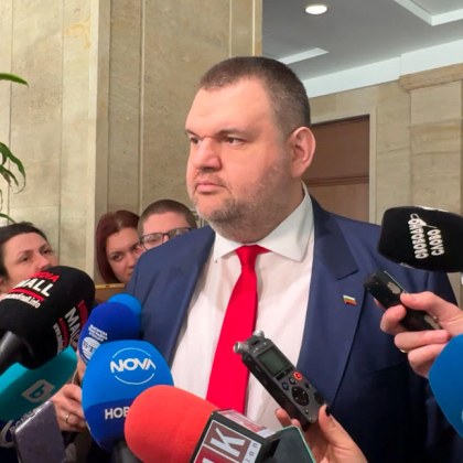 Лидерът на ДПС Ново начало Делян Пеевски поздрави лекарите