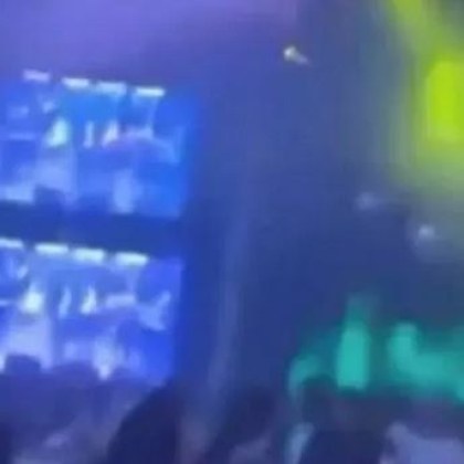 Дузина души загинаха а близо 50 други бяха ранени след