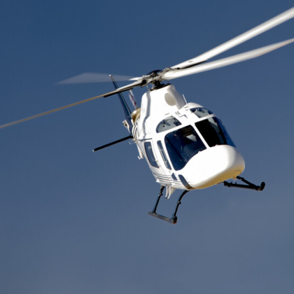 Хеликоптер се е разбил в река Хъдсън в Ню Йорк