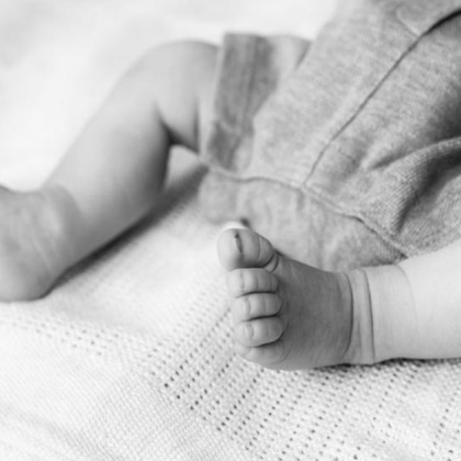 Тройно съдебномедицинска експертиза ще установи причините за смъртта на тримесечното