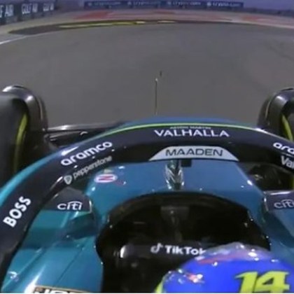 Пилотът от Формула 1 Фернандо Алонсо преживя ужасяващ инцидент