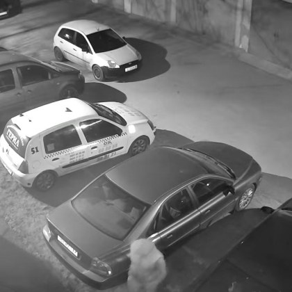 Действията на мъж посред нощ предизвикаха съмнения Граждани твърдят че