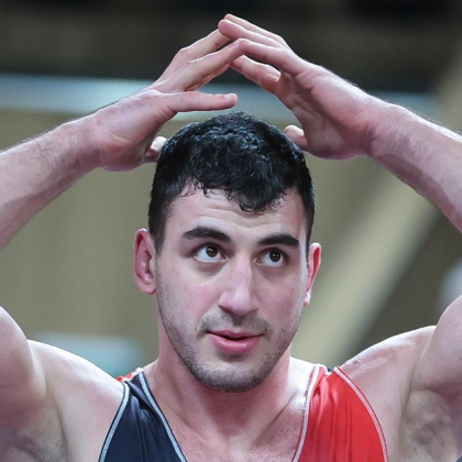 Семен Новиков спечели сребърен медал в категория до 87 кг