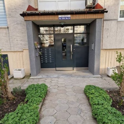 Често ремонтите на общите части в блоковете са трудна задача