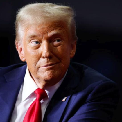 На борда на Air Force One президентът на САЩ Доналд