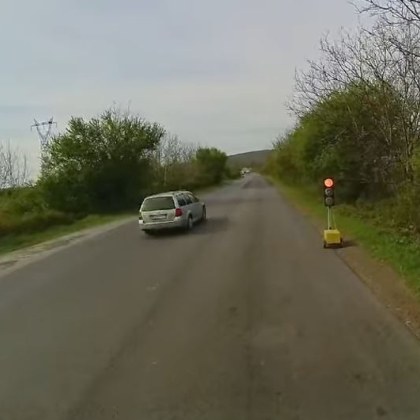 Нагло показване на правилата попадна на видео Водач е заснет