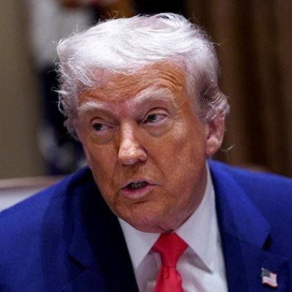 Президентът на САЩ Доналд Тръмп говорейки в Овалния кабинет на