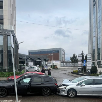 Две коли се блъснаха тази сутрин в София Инцидентът е