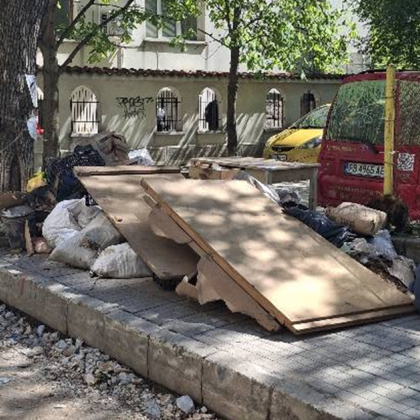 След като на 13 и април жителите на ул Петър Стоев в