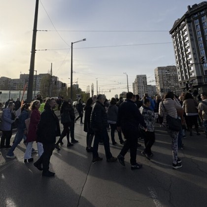 Жители на столичния квартал Люлин блокираха временно движението на кръстовището на