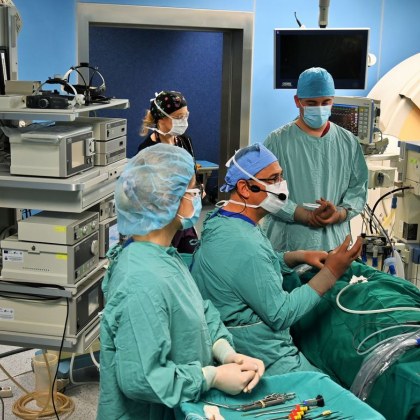 62 годишна жена със сериозно орбитално усложнение на хроничен риносинуит и