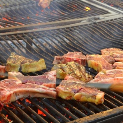 Разбиха нелегална кланица в Ихтиман съобщиха от полицията На 15 април