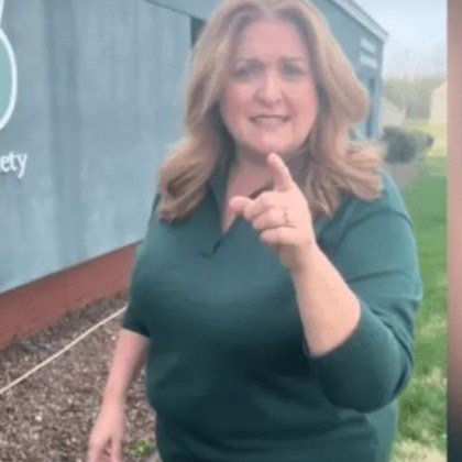 Кендъл Пол ръководител на приют за животни с нестопанска цел