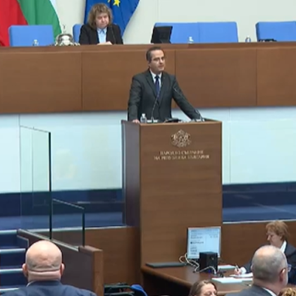 Кабинетът Желязков оцеля и след втория вот на недоверие Вносителите