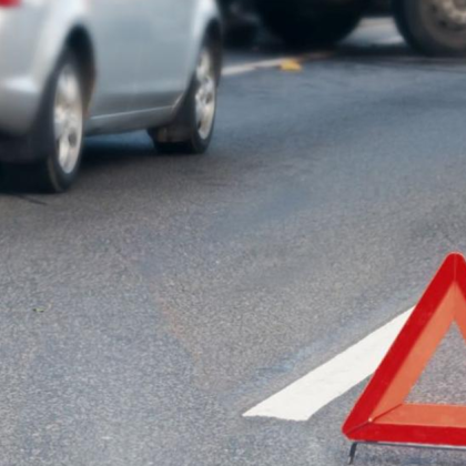 Двама пострадаха в жестока катастрофа на околовръстния път на Враца