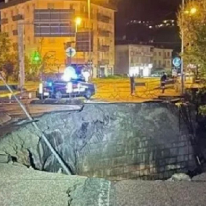 Баща и син загинаха след като бяха погълнати от пропадане