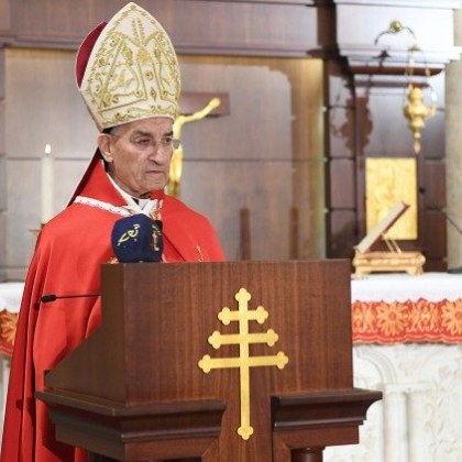 Ливанският маронитски патриарх Бешара Раи си счупи бедрото по време