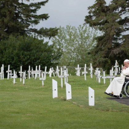 Новината за смъртта на 88 годишния папа Франциск беше обявена по рано