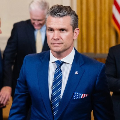 Министърът на отбраната на САЩ Пийт Хегсет беше свързан с