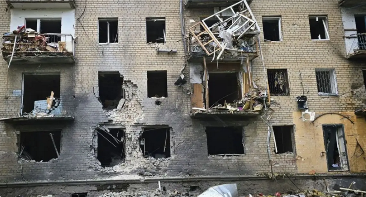 Трима загинаха при атака в Херсонска област