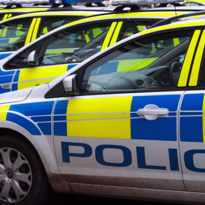 Мъж беше арестуван след като както се твърди членове на