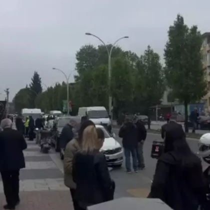 След първоначалното земетресение с магнитуд от 6 2 по Рихтер регистрирано