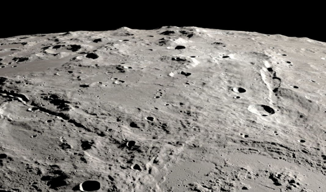 Китай и Русия планират ядрен реактор на Луната до 2035 г.