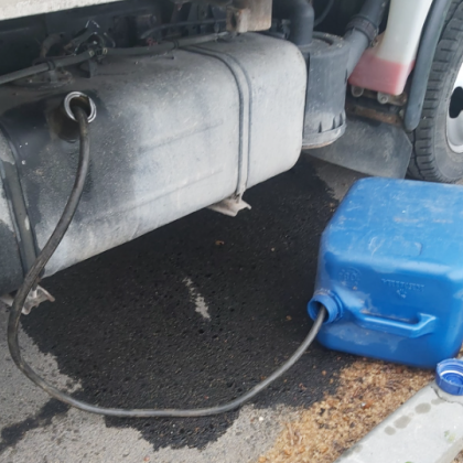 Шофьор на тежкотоварен автомобил сигнализира за опит за кражба на