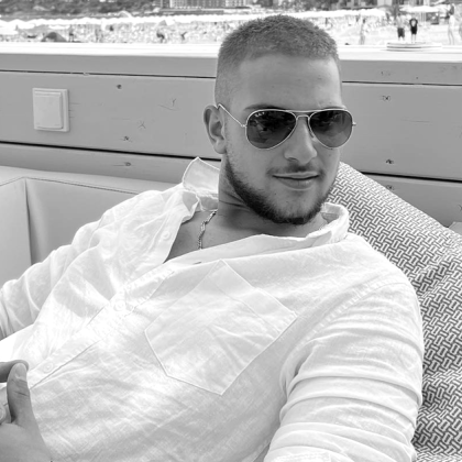 Осъденият на доживотен затвор при първоначален специален режим 19 годишен Никола